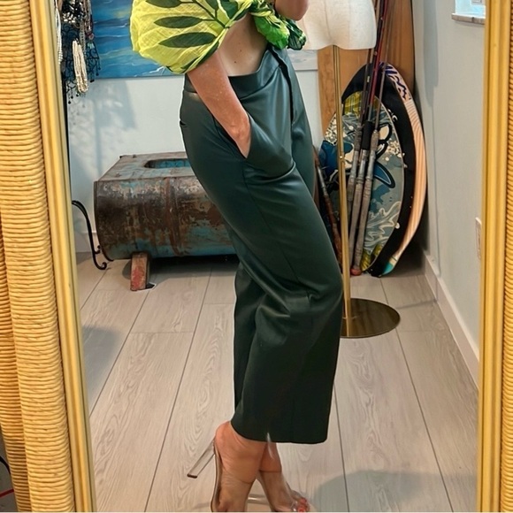 Ann Taylor Factory,The Eva Ankle Pant in Faux Leather, Curvy, Green, Size 4/6 - Picture 8 of 8